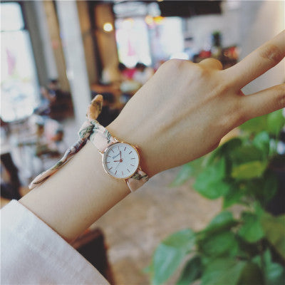 Reloj de Tela Retro para Mujer - Diseño Minimalista Coreano y Japonés