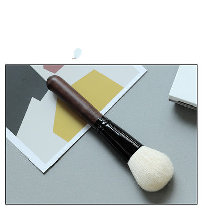 Brocha BB Portátil de Precisión para Maquillaje - Image 12