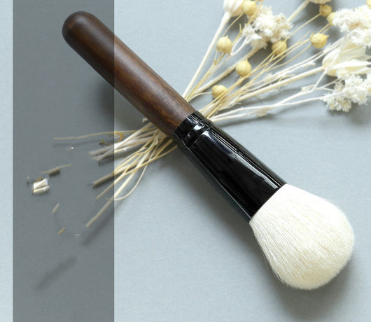 Brocha BB Portátil de Precisión para Maquillaje - Image 15