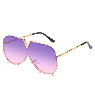 V-shaped one-piece lens frog sunglasses with a gold frame and gradient purple to pink lenses. - Image 8