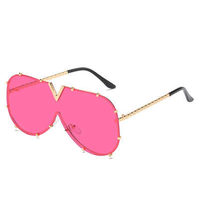 V-shaped one-piece lens frog sunglasses with a gold frame and gradient purple to pink lenses. - Image 9