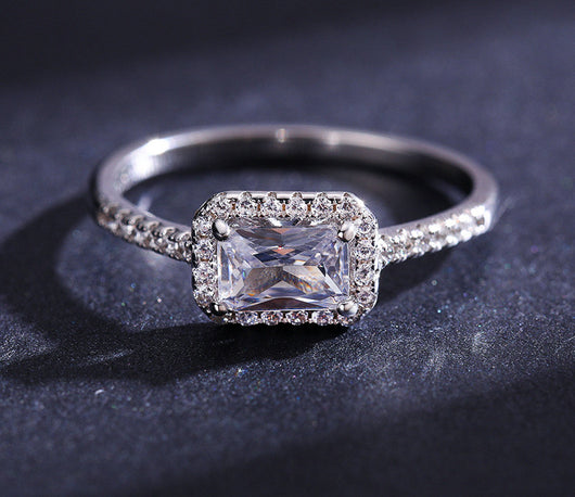 Anillo de Lujo Rectangular con Circones Incrustados para Mujer - Estilo Europeo - Image 10