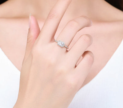 Anillo de Lujo Rectangular con Circones Incrustados para Mujer - Estilo Europeo - Image 5