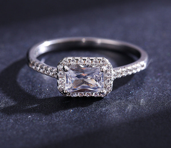 Anillo de Lujo Rectangular con Circones Incrustados para Mujer - Estilo Europeo - Image 4