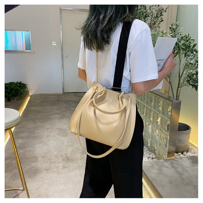 Bolsa Mensajero Maternal Versátil - Bolso de Hombro Grande para Mamás Modernas - Image 3