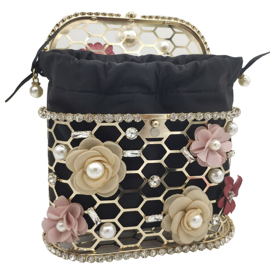 Bolso Tipo Saco con Perlas y Diamantes en Diseño Floral - Image 5