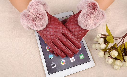 Guantes de Invierno con Pompón de Piel Sintética y Pantalla Táctil - Image 6