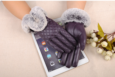 Guantes de Invierno con Pompón de Piel Sintética y Pantalla Táctil - Image 11