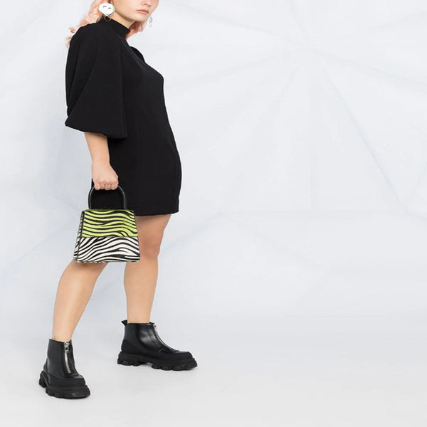 Esmoquin Negro para Dama con Mangas Abullonadas