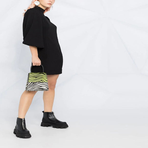 Esmoquin Negro para Dama con Mangas Abullonadas