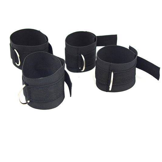 Kit de Accesorios Íntimos para Parejas - Esposas y Restricciones Suaves - Image 2