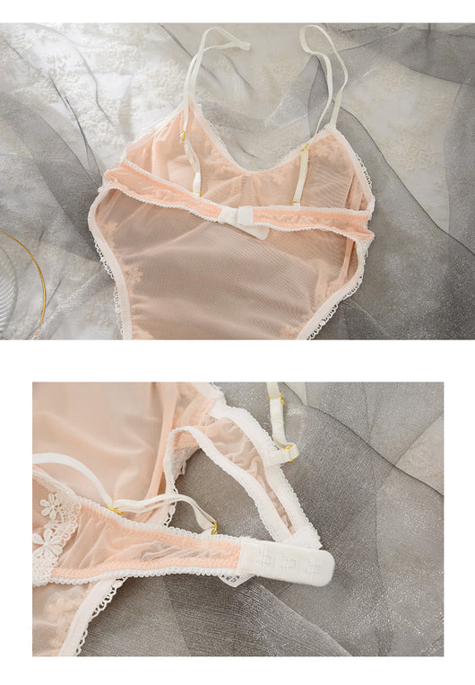 Pijama Enterizo Bunny Girl con Encaje - Image 8