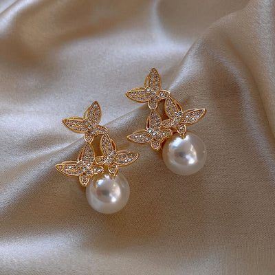 Aretes de Plata 925 con Perla y Mariposa de Cristales - Lujo Ligero - Image 2