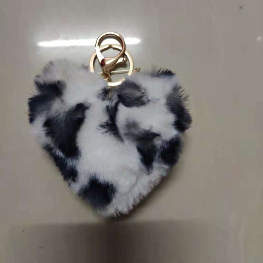 Llavero Corazón Peluche Leopardo con Bola de Pelaje - Accesorio para Auto y Bolso - Image 7