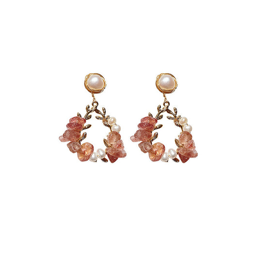 Aretes Elegantes de Perla y Cristal con Diseño de Hoja - Image 5