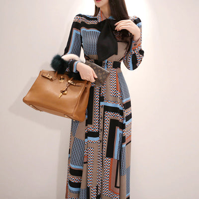 Vestido Largo Tipo Camisa Abotonado al Frente con Cintura Definida