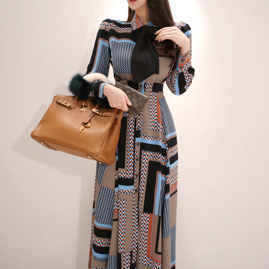 Vestido Largo Tipo Camisa Abotonado al Frente con Cintura Definida