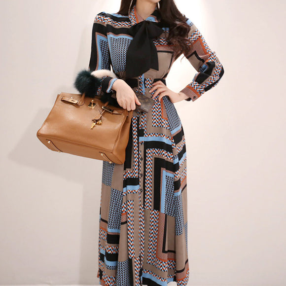 Vestido Largo Tipo Camisa Abotonado al Frente con Cintura Definida