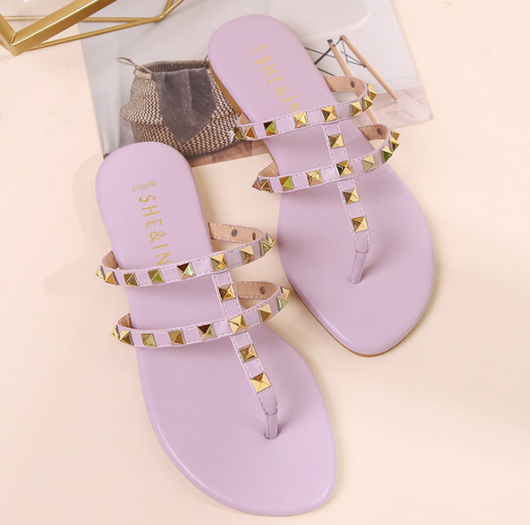 Sandalias y Pantuflas con Suela Suave y Remaches - Image 13