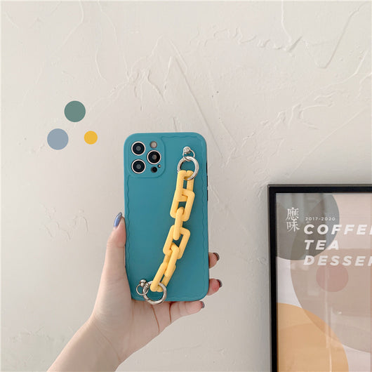 Funda iPhone con Cadena de Colores Pastel - Compatible con iPhone 11 Pro Max, 12 Pro Max, XS Max y más - Image 3