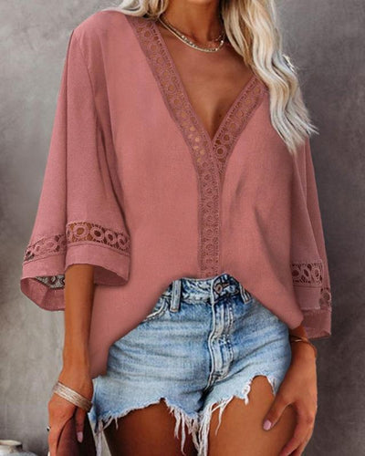 Blusa Elegante con Encaje Calado y Mangas Acampanadas - Image 12