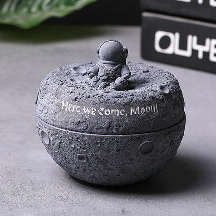 Cenicero Decorativo Luna Nórdico - Diseño Astronauta para Oficina y Hogar - Image 17