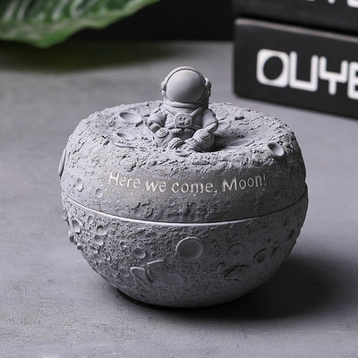 Cenicero Decorativo Luna Nórdico - Diseño Astronauta para Oficina y Hogar