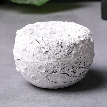 Cenicero Decorativo Luna Nórdico - Diseño Astronauta para Oficina y Hogar - Image 11