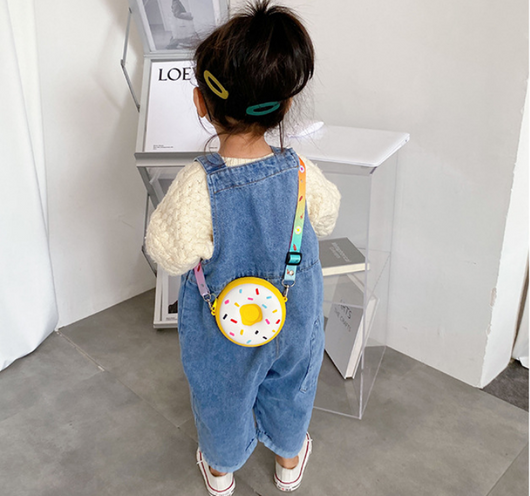 Bolsa Mensajera Princesa Adorable para Niñas y Monedero Pequeño - Image 9