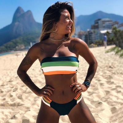 Bikini Deportivo a Rayas con Escote Tubo y Abertura Frontal - Image 9