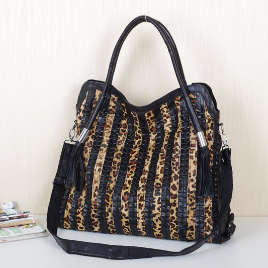 Bolsa Bandolera de Cuero Genuino con Diseño Asimétrico Multicolor - Image 2