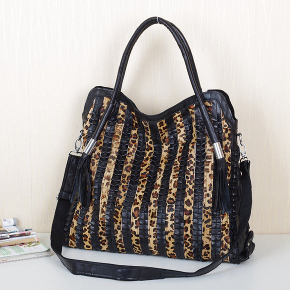 Bolsa Bandolera de Cuero Genuino con Diseño Asimétrico Multicolor