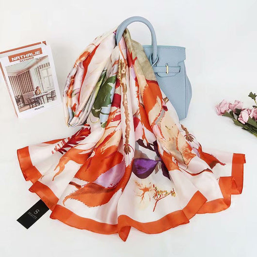 Pañuelo de Seda Satinada con Estampado Floral - Image 13