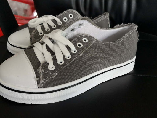 Zapatillas de Lona Retro Bajas para Estudiantes - Sneakers Planos con Cordones - Image 3
