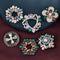 Broche Floral Vitral com Fivela Ajustável para Lenços e Echarpes