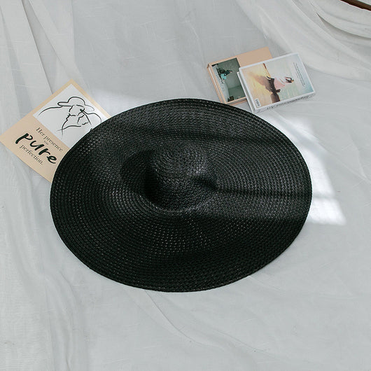 Sombrero de Playa Tejido en Paja con Ala Extragrande - Image 4