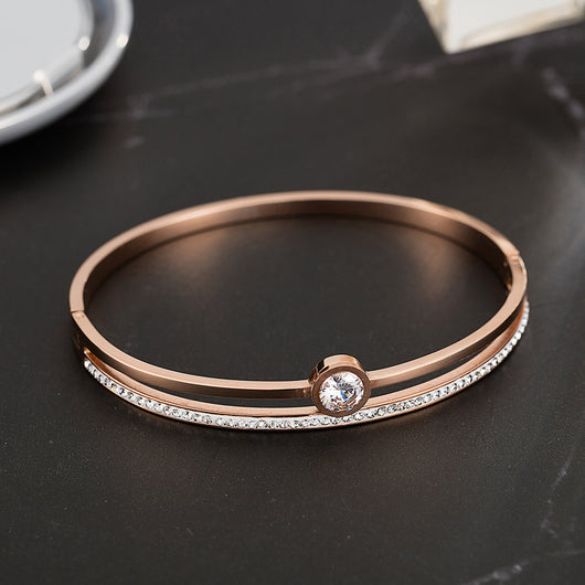 Colección de Joyas de Lujo para Mujer: Anillos, Collares, Pulseras y Aretes - Image 4