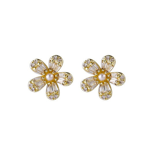 Aretes de Flor con Perla de Circón y Cinco Pétalos
