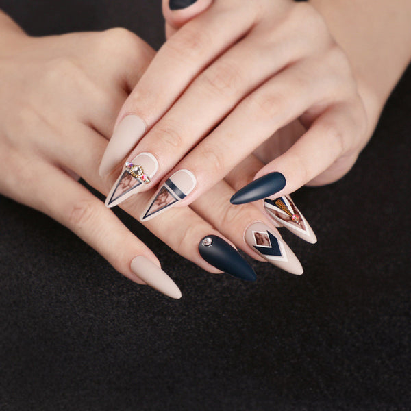 Uñas Postizas Mate Khaki con Efecto Degradado
