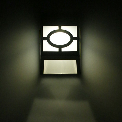 Lámpara Solar de Pared con 2 LED - Luz Decorativa para Cercas y Jardines - Image 2