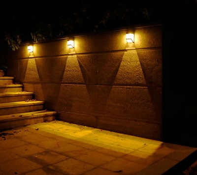 Lámpara Solar de Pared con 2 LED - Luz Decorativa para Cercas y Jardines - Image 6
