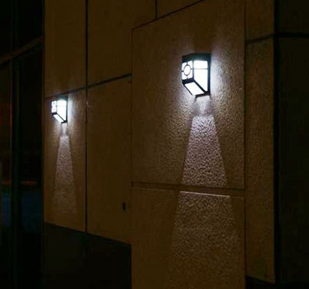 Lámpara Solar de Pared con 2 LED - Luz Decorativa para Cercas y Jardines - Image 8