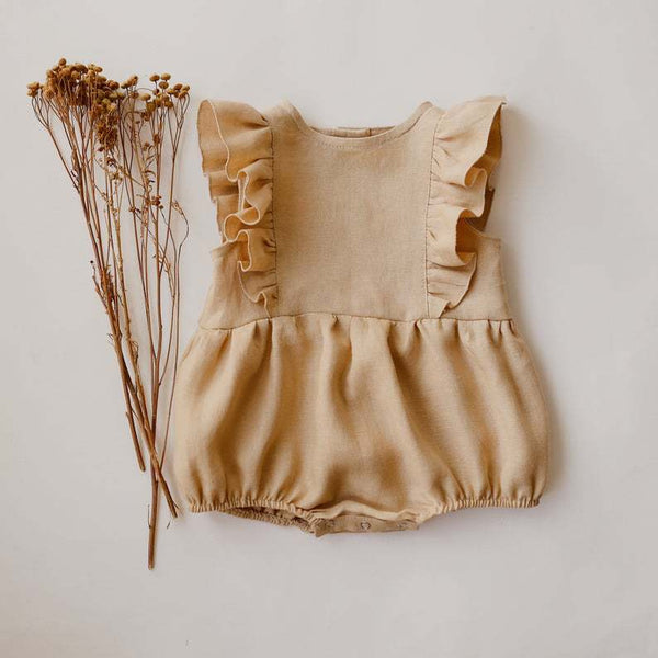 Enterizo de Bebé en Algodón y Lino con Detalle Plisado