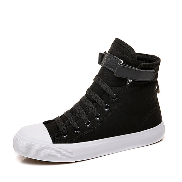 Tênis Feminino Cano Alto de Lona Preto com Fecho em Velcro