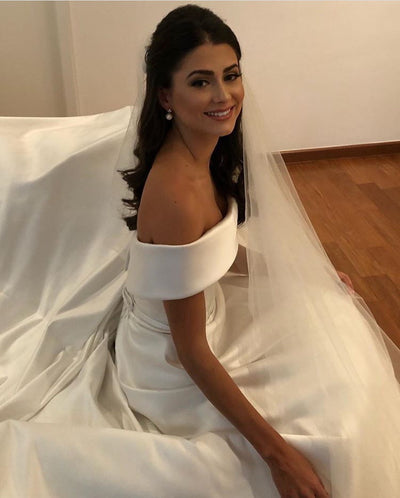 Vestido de Novia Satén Línea A Hombros Descubiertos con Cola Barrida - Image 11