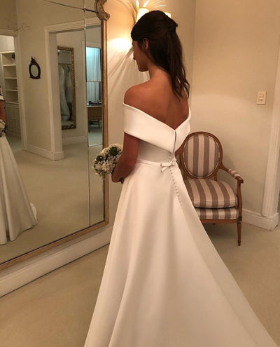 Vestido de Novia Satén Línea A Hombros Descubiertos con Cola Barrida - Image 3