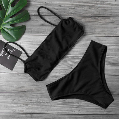 Bikini Femenino con Encaje y Abertura Lateral - Image 9