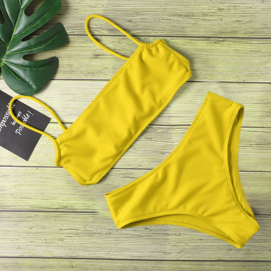 Bikini Femenino con Encaje y Abertura Lateral - Image 2