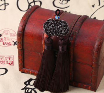 Dije Doble Nudo con Borlas - Joya de Abundancia y Protección - Image 9