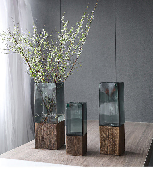 Jarrón de Cristal Transparente con Base de Madera - Arreglo Floral Moderno